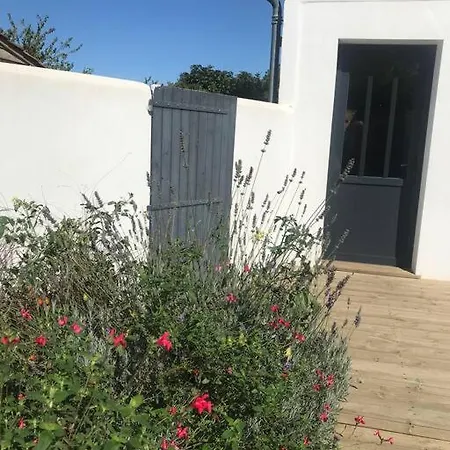 Petite Maison Chaleureuse Avec Terrasse - 2etoiles Dom wakacyjny Rochefort (Charente-Maritime)