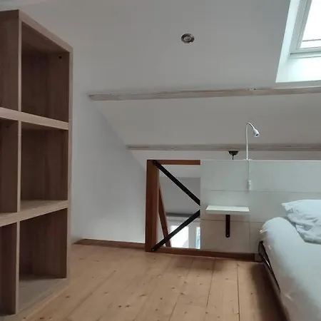 Petite Maison Chaleureuse Avec Terrasse - 2etoiles